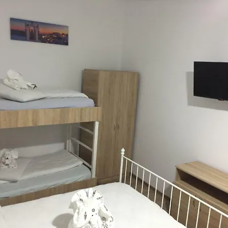 Casa Nicholas 招待所 3*